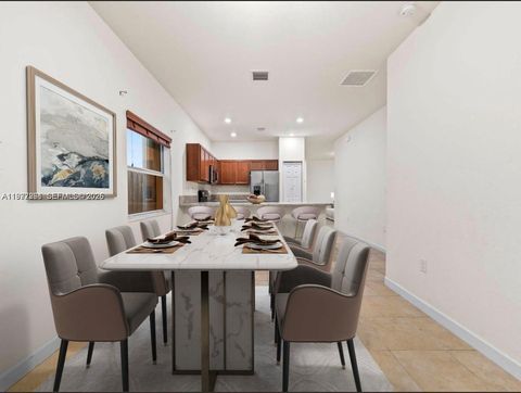 Tiny photo for 236 SE 32nd Ave, Homestead, FL 33033 (MLS # A11977261)