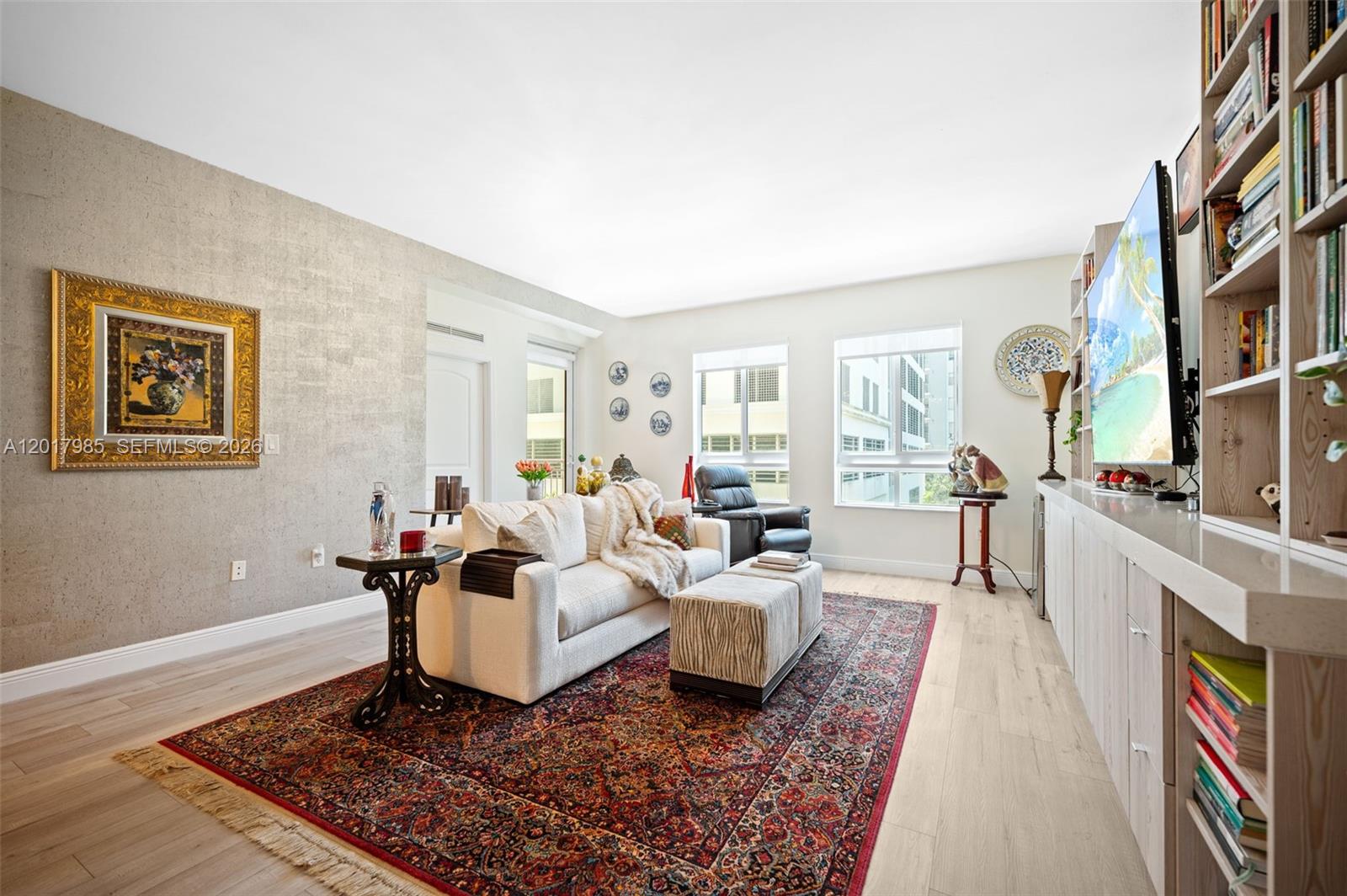 TOSCANO CONDO - Residential