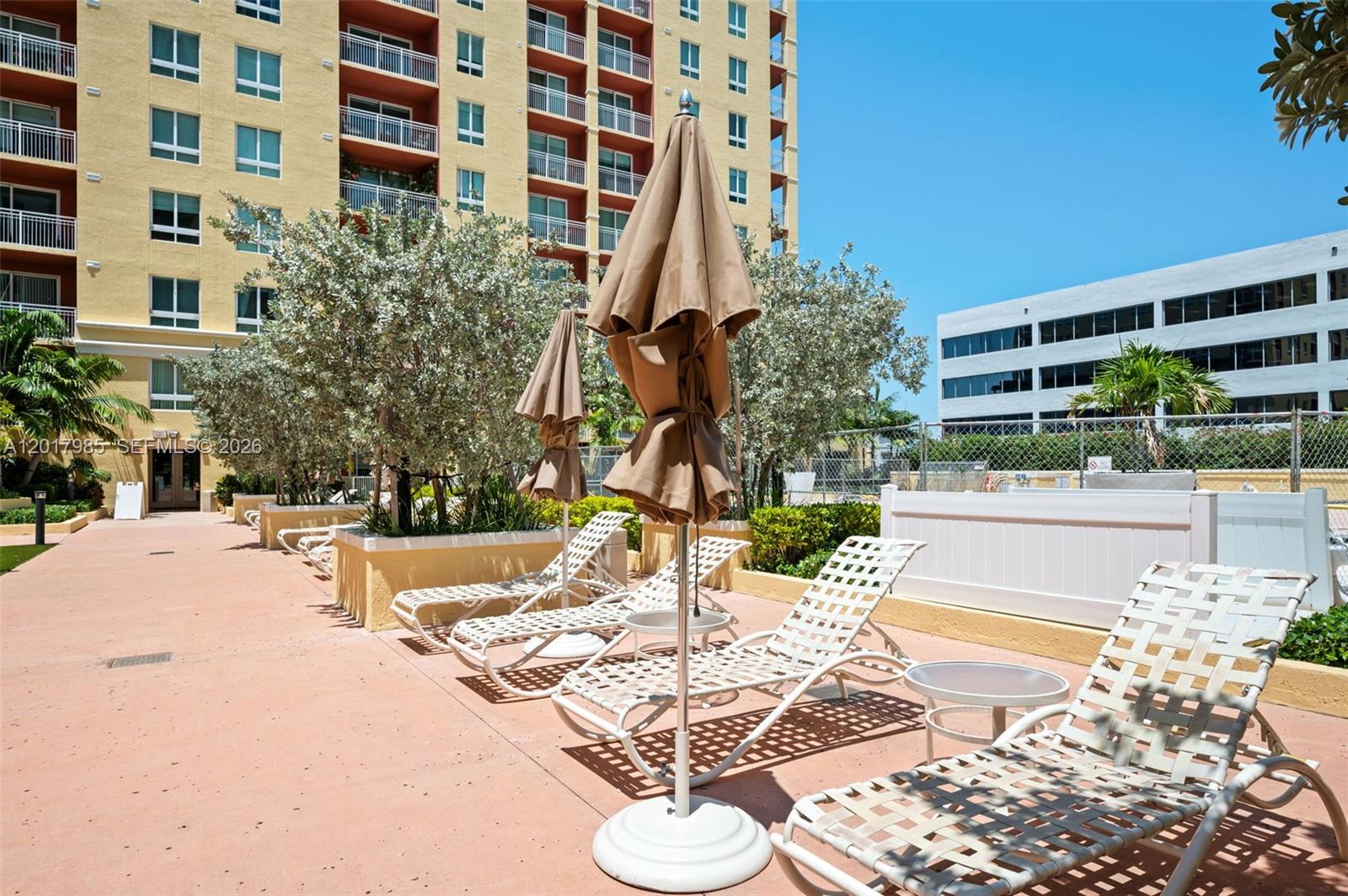 TOSCANO CONDO - Residential
