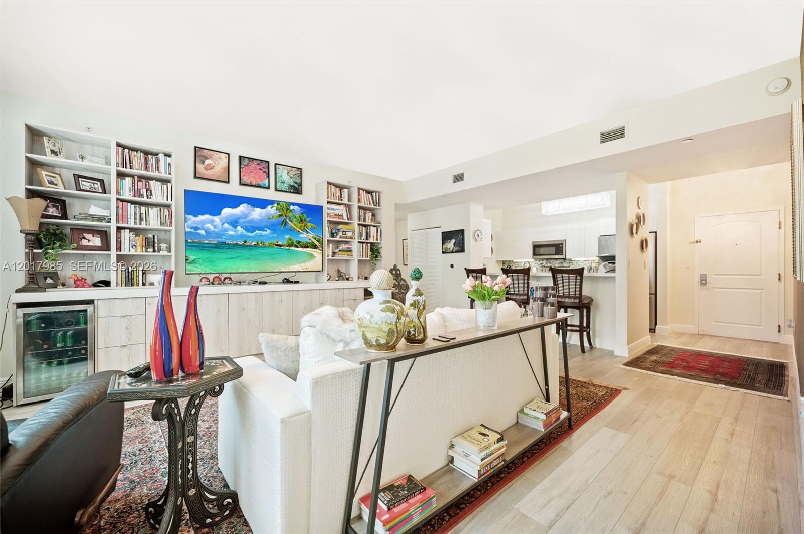 TOSCANO CONDO - Residential