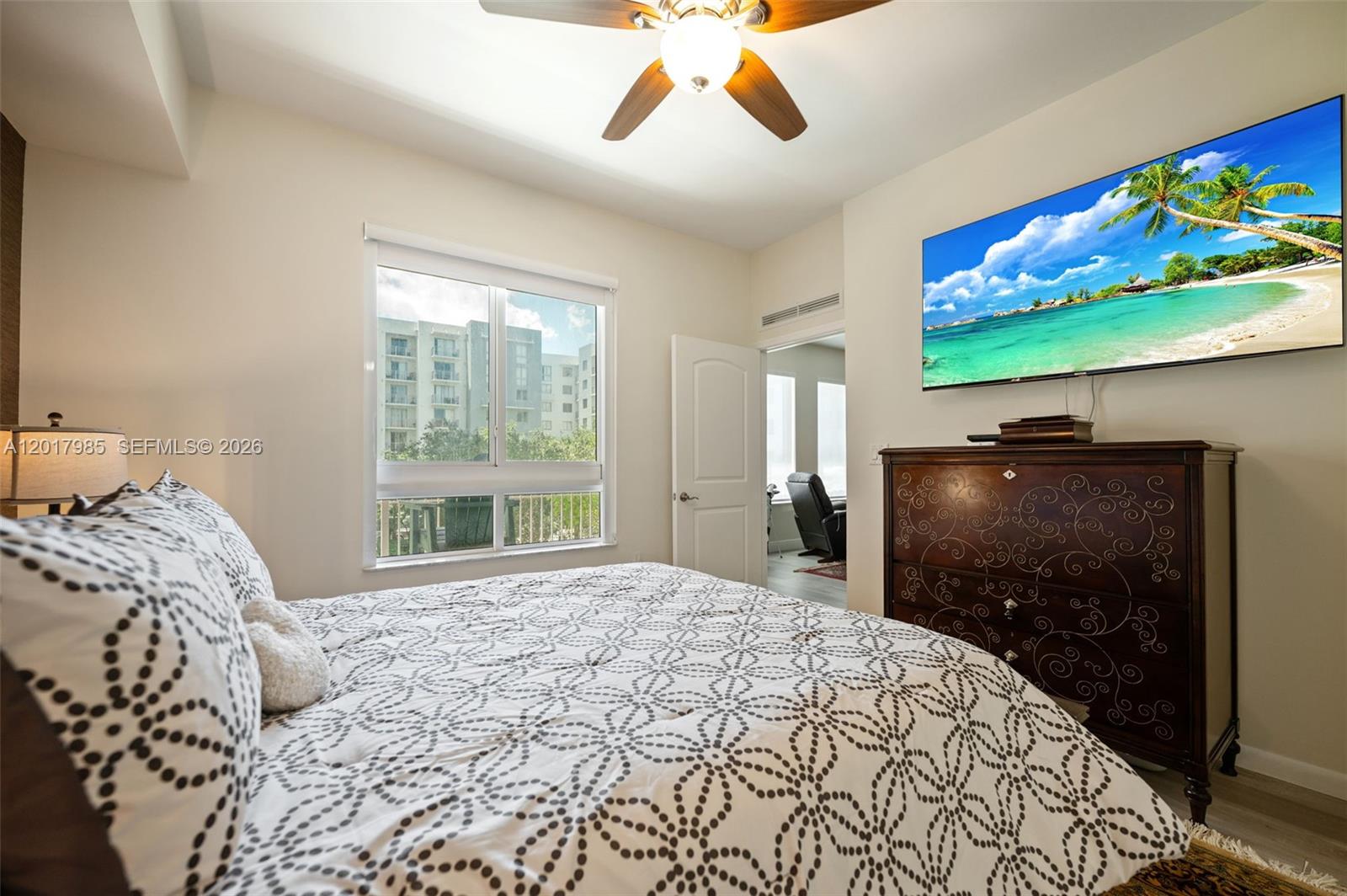 TOSCANO CONDO - Residential