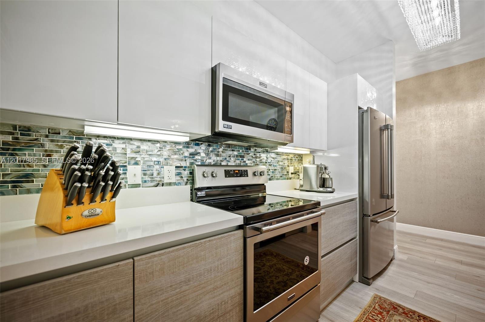 TOSCANO CONDO - Residential