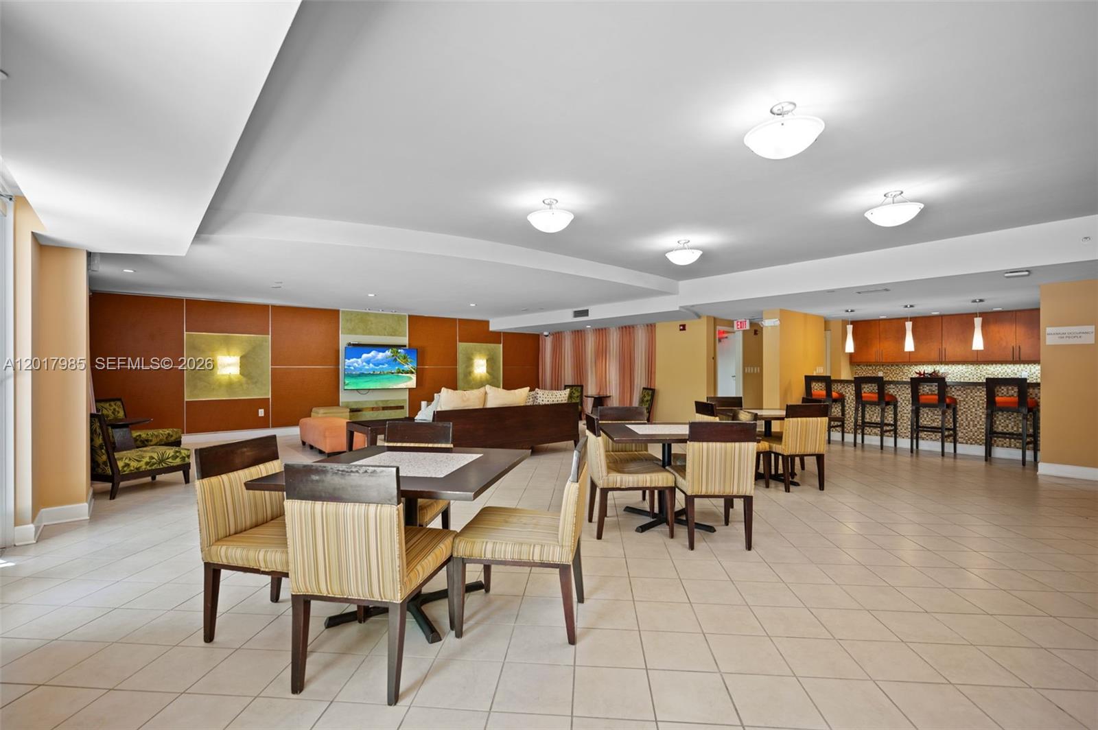 TOSCANO CONDO - Residential