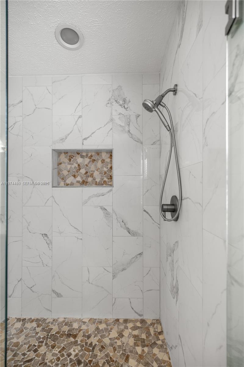 GOLFVIEW ESTATES CONDOMINI - Residential