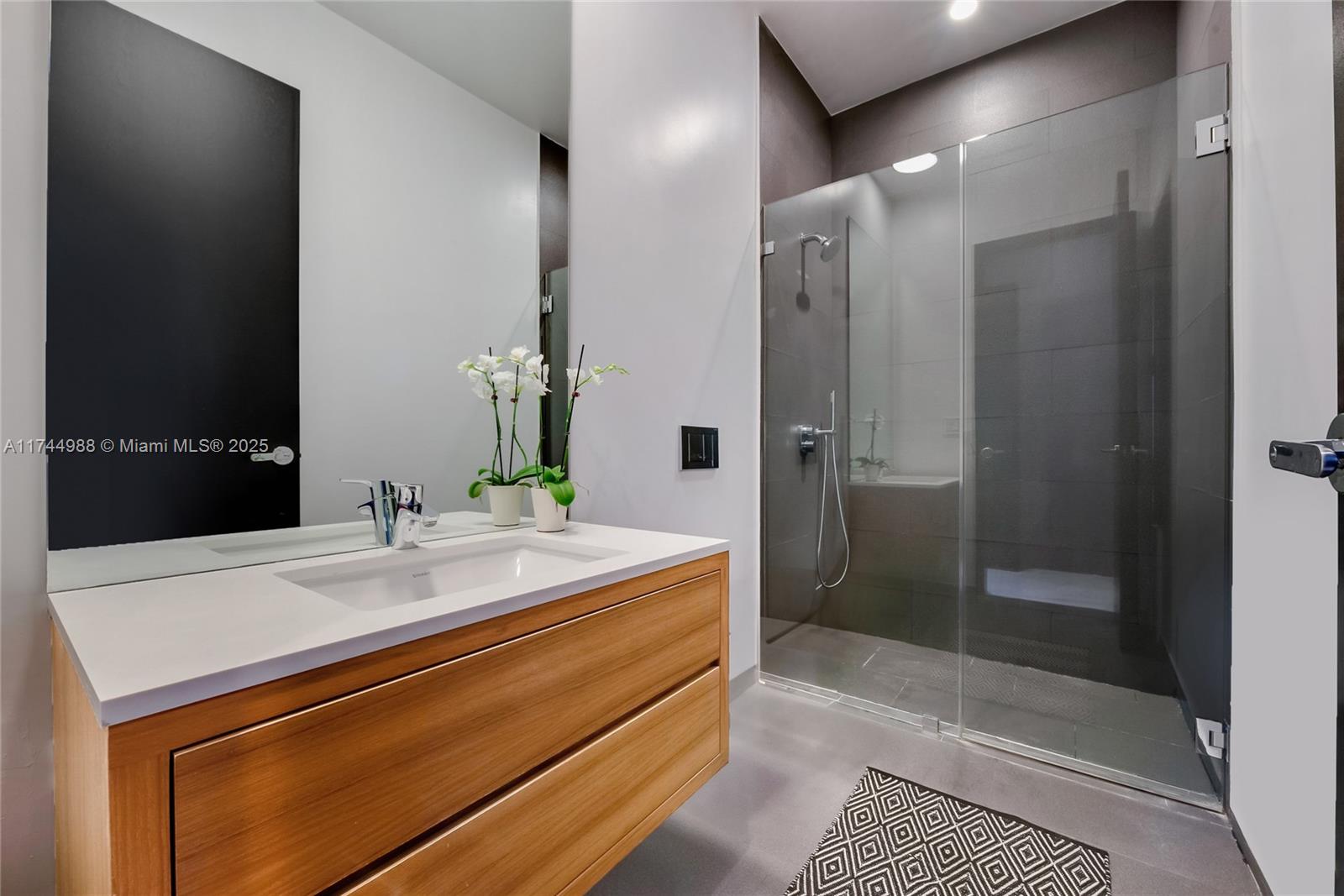 FROW HOMESTEAD - Residential