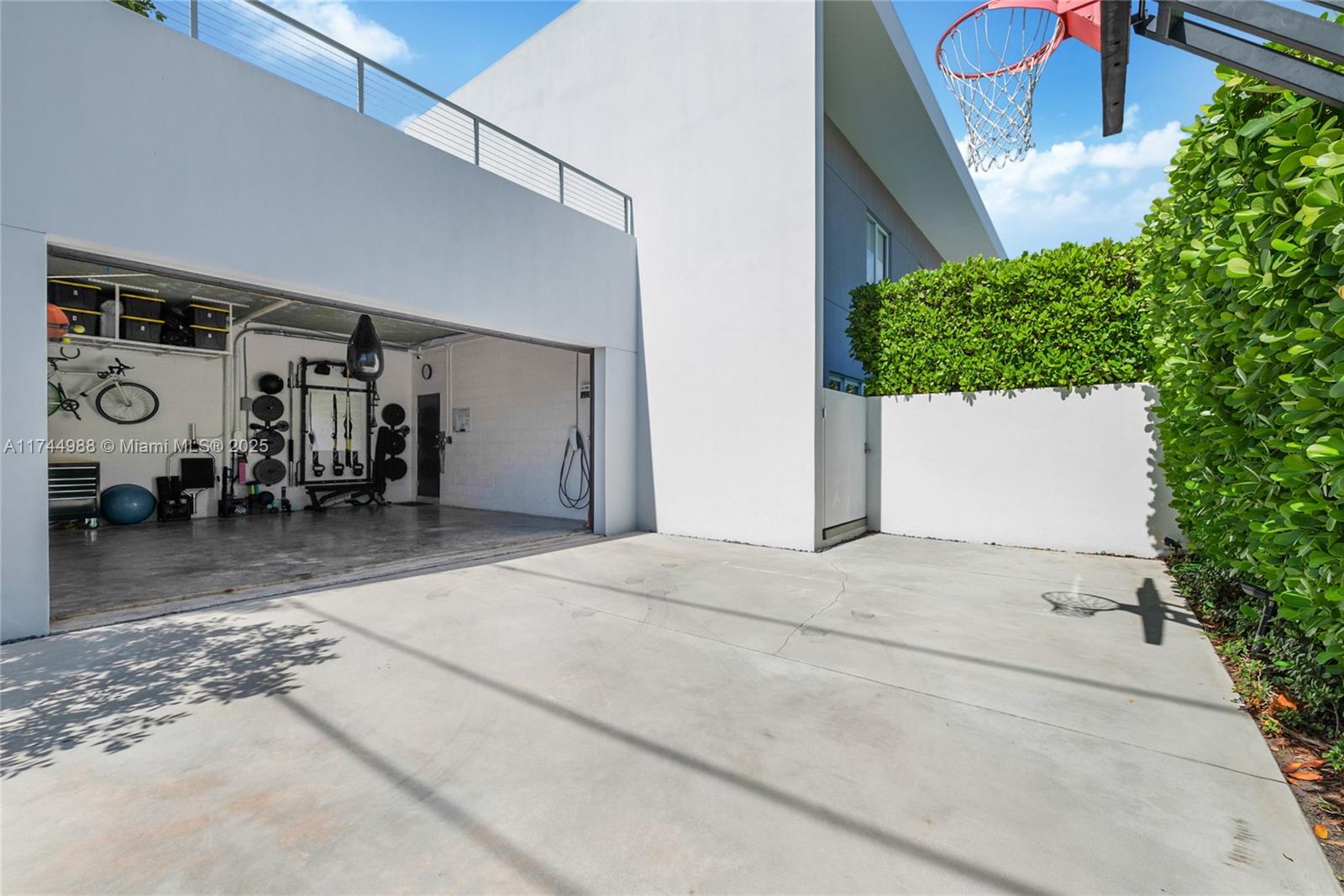 FROW HOMESTEAD - Residential