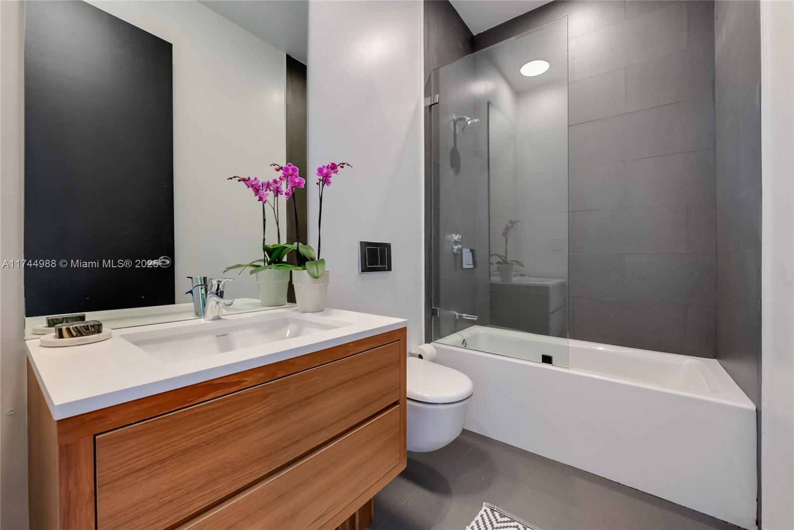 FROW HOMESTEAD - Residential