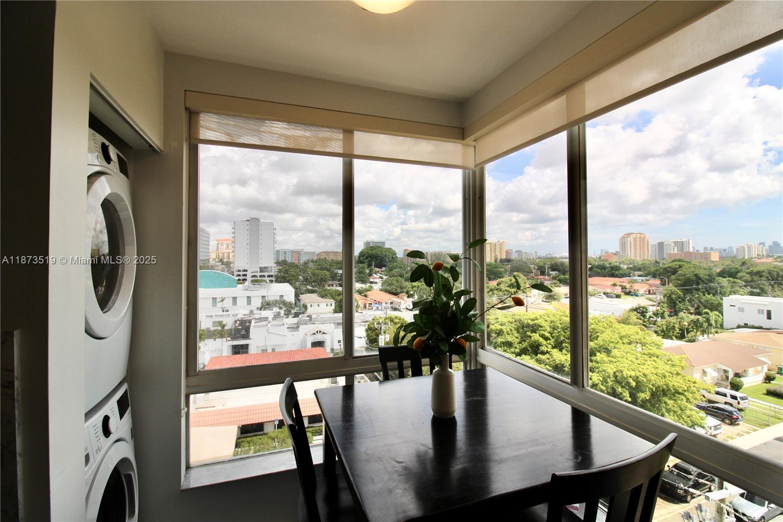2501 Douglas Rd 601