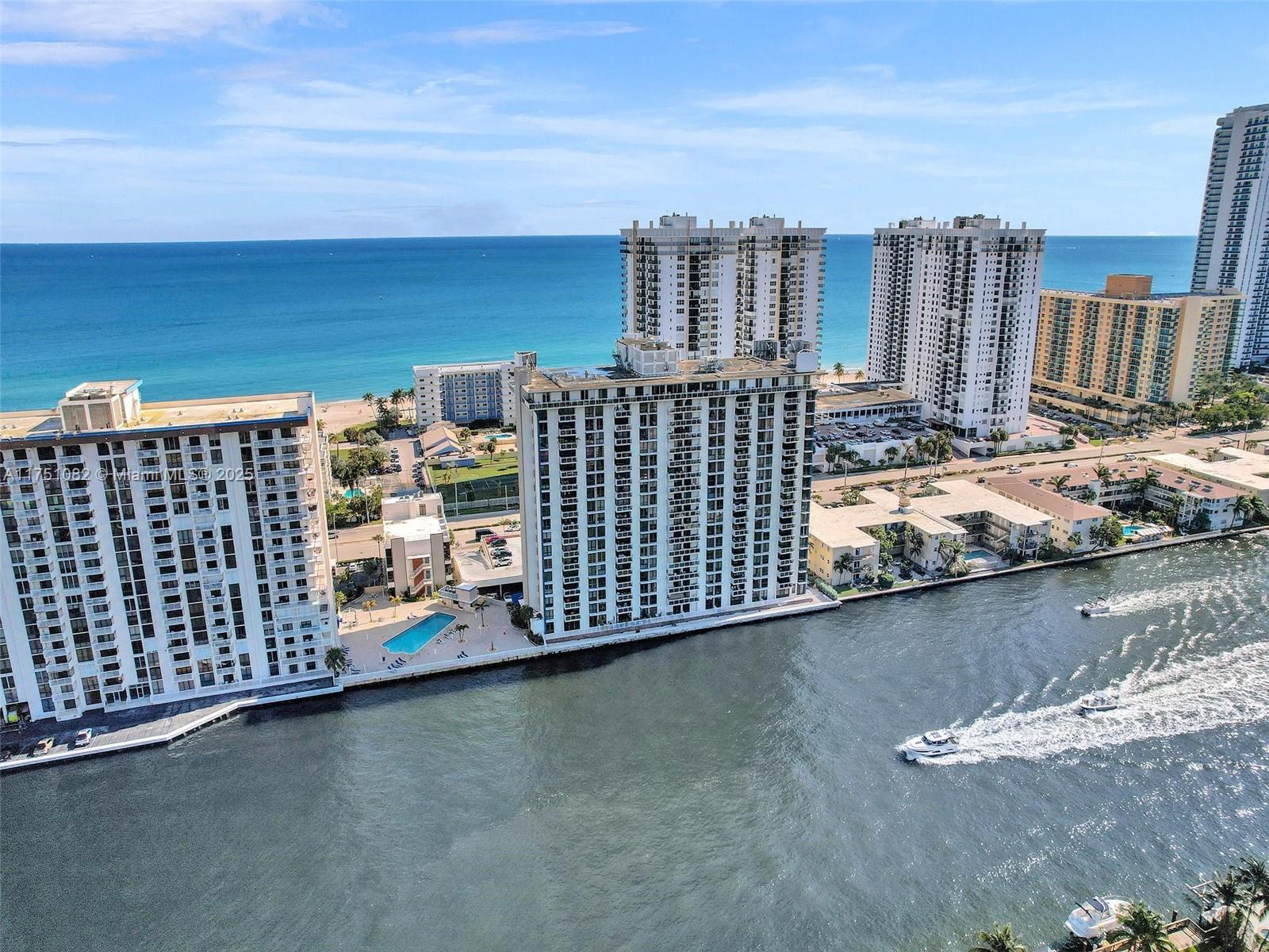 ALLINGTON TOWERS CONDO - Residential