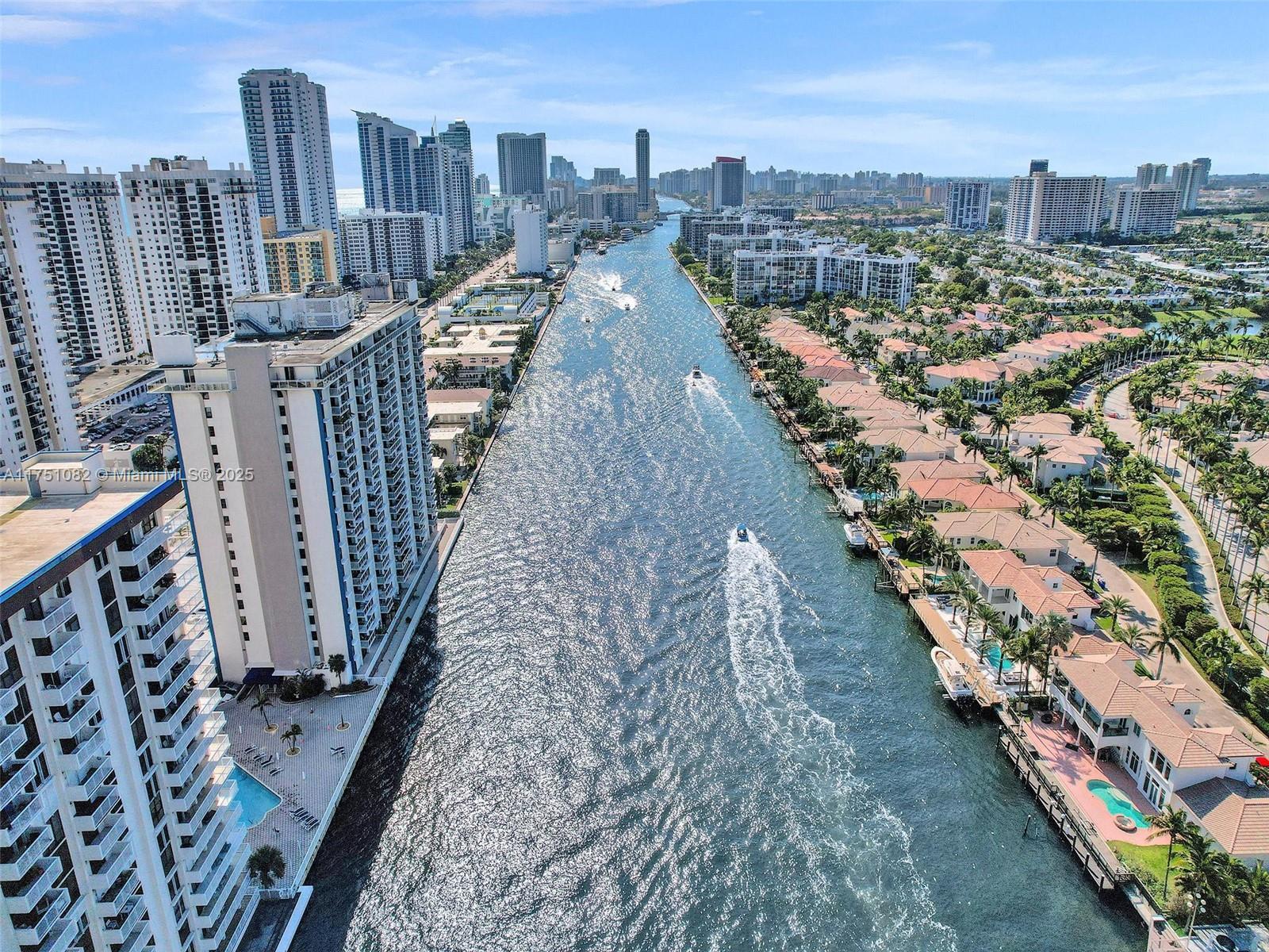 1600 S Ocean Dr 14K