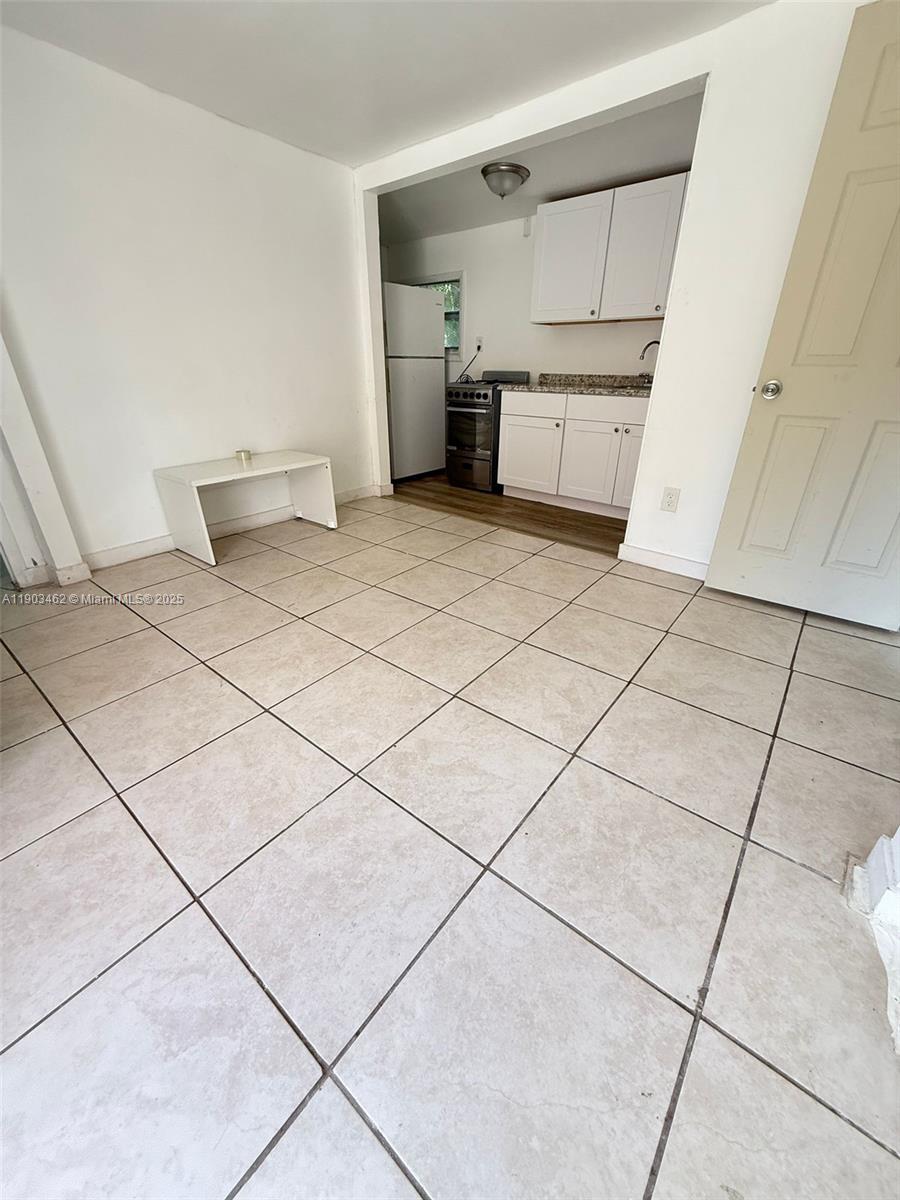 BISCAYNE BLVD PARK - Residential Lease