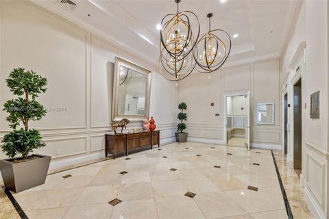 Condominium in Coral Gables FL 55 Merrick Way Way 35.jpg