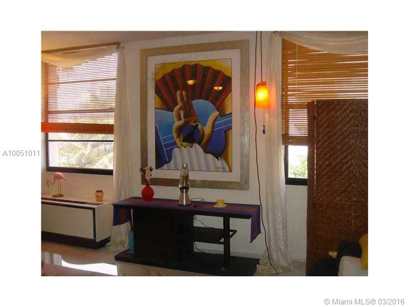 Absolutely stunning furnished L shaped studio. Furnished beautifully. Fully stocked kitchen. Just hang up your clothes. Walk out your front door to the beach, clubs, and restaurants. Everything is at your fingertips. Sorry no pets. NO SHORT TERM RENTALS.