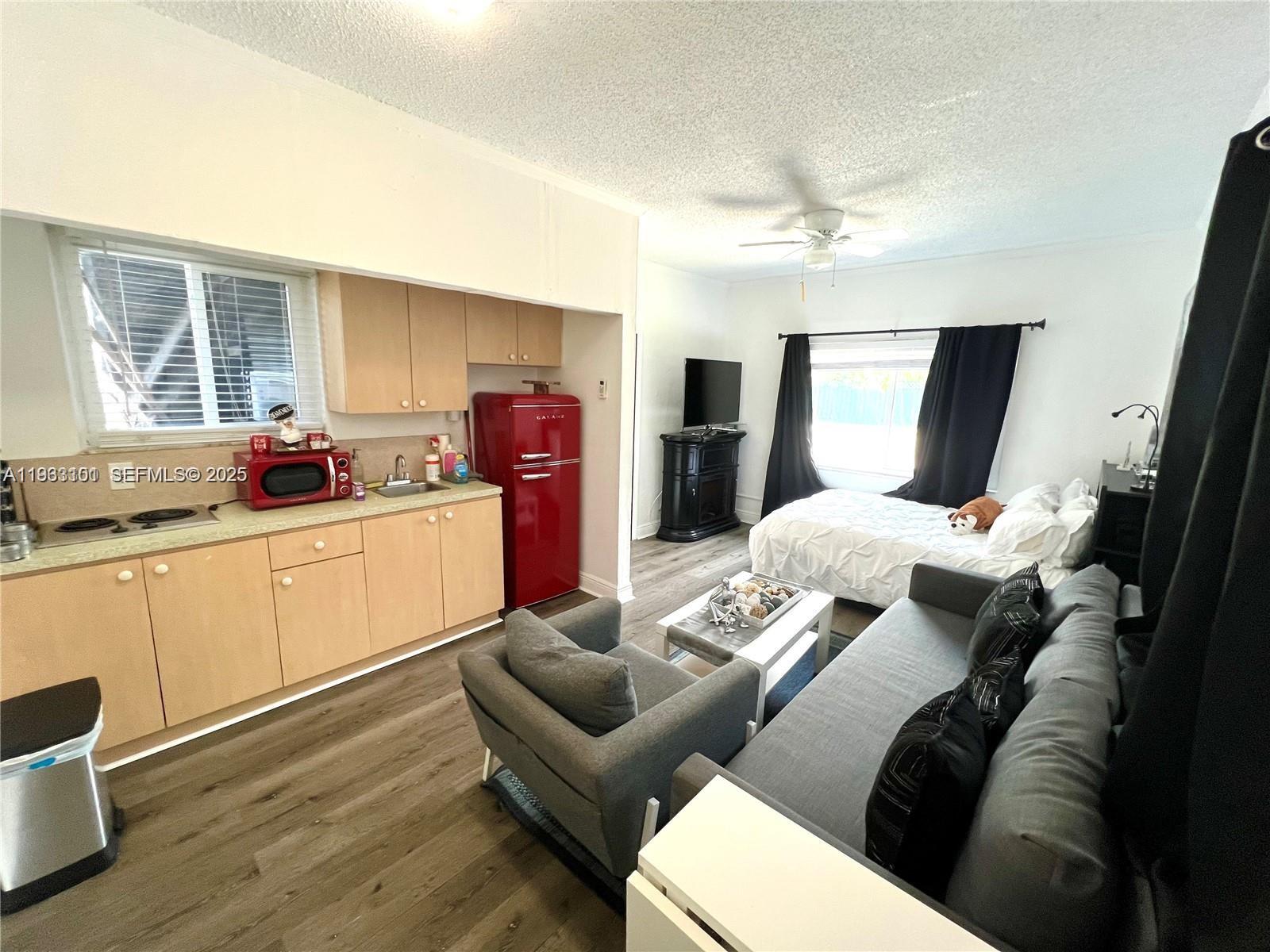 SILVER BLUFF ESTS-SEC A - Residential Lease