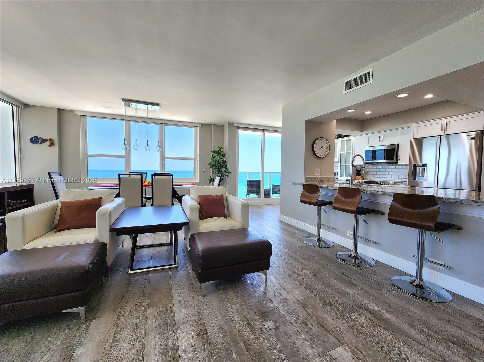 ALEXANDER TOWERS CONDO - Residential Lease