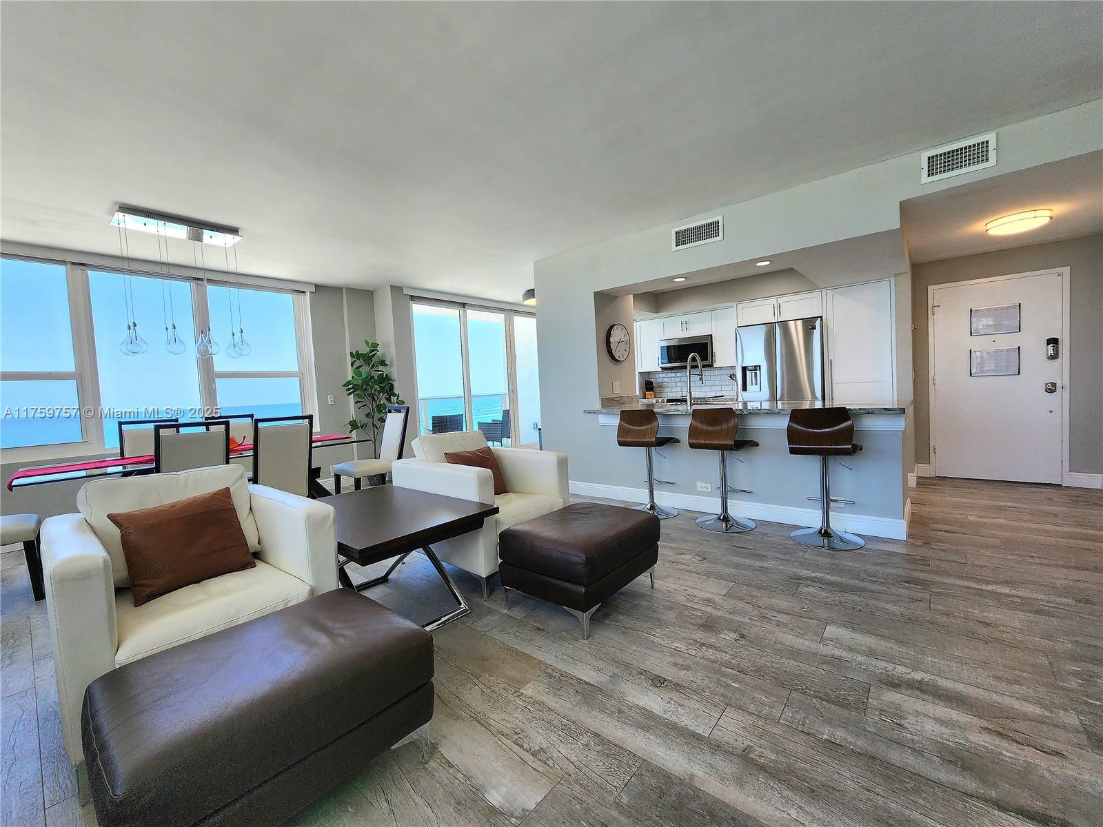 ALEXANDER TOWERS CONDO - Residential Lease