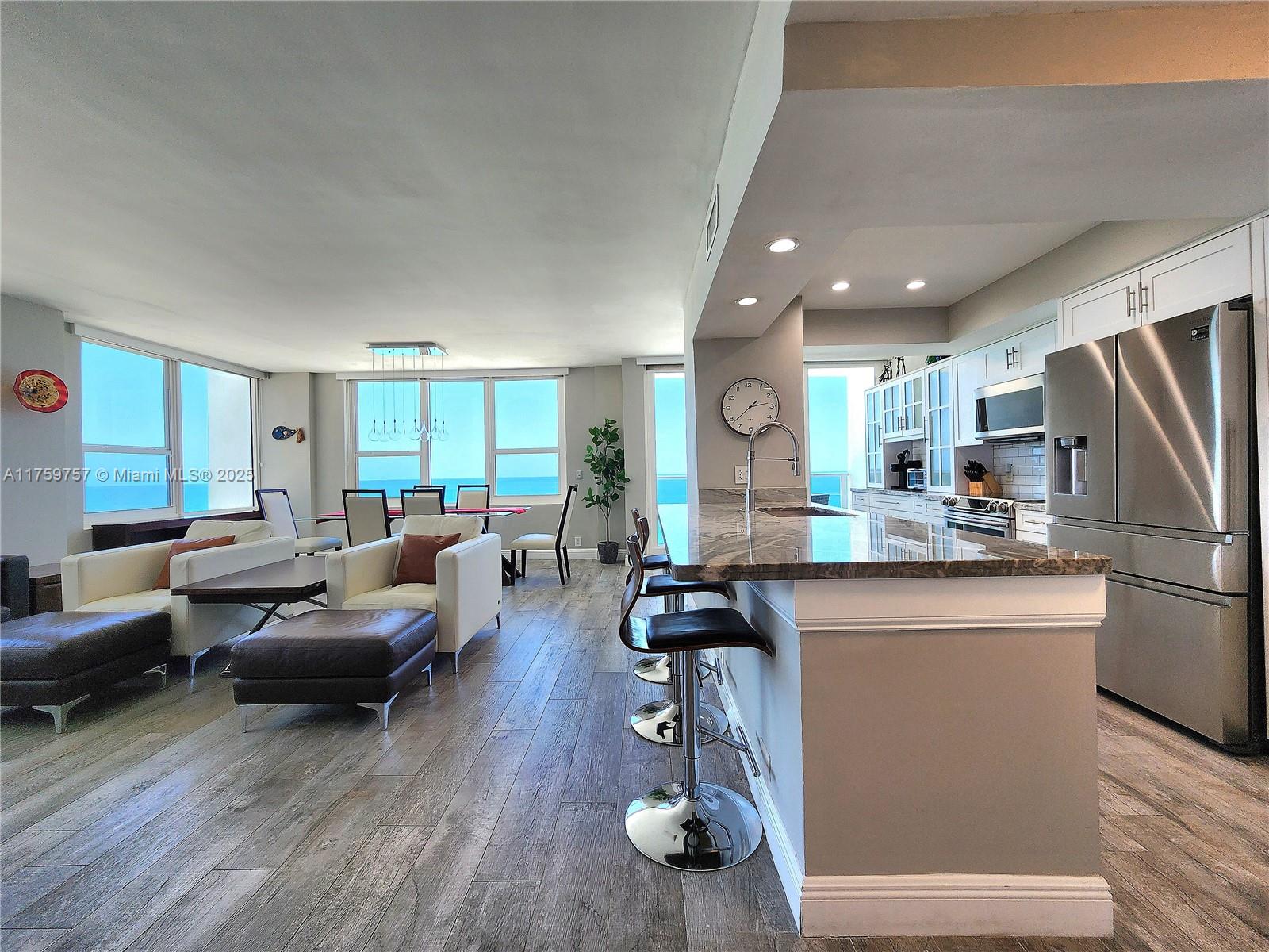 ALEXANDER TOWERS CONDO - Residential Lease