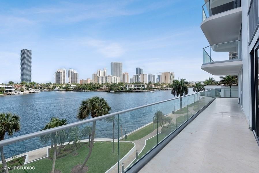 TURNBERRY ISLE CONDO - Residential Lease