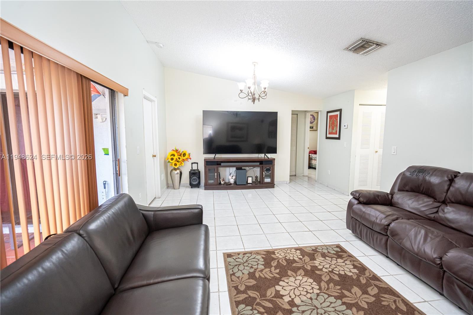 WESTWIND LAKES GARDEN HOM - Residential