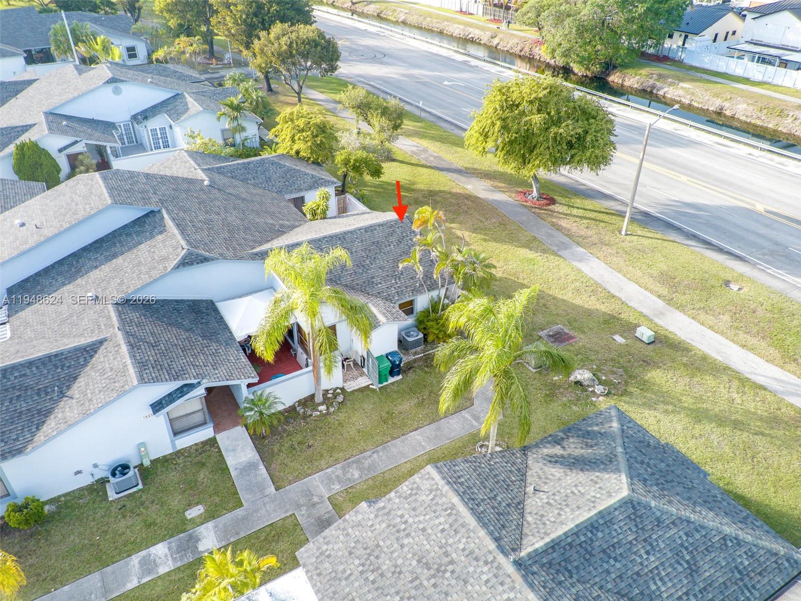 WESTWIND LAKES GARDEN HOM - Residential