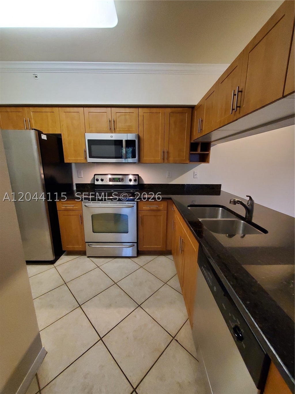 Photo of 6458 Emerald Dunes Dr #304, West Palm Beach, FL 33411 (MLS # A12044115)