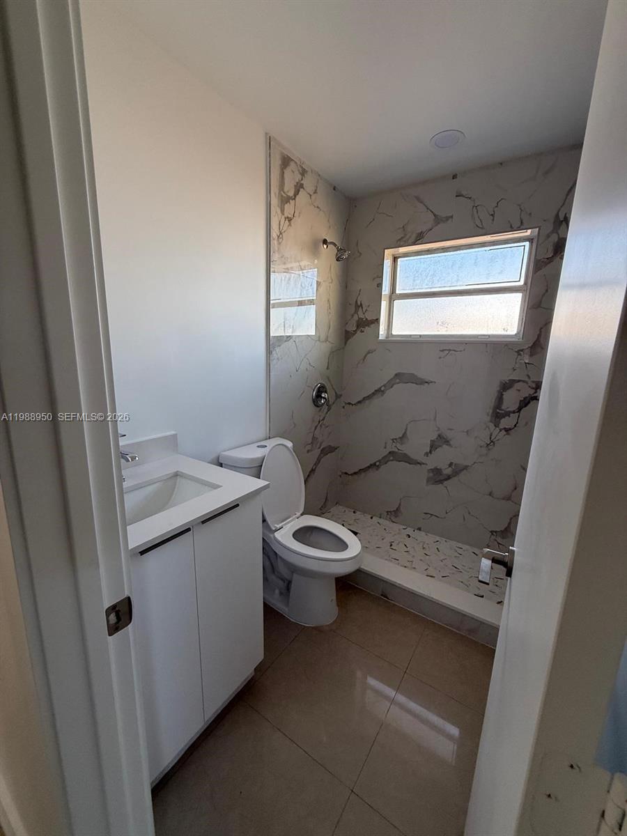 LOVELAND IND PARK - Residential Lease