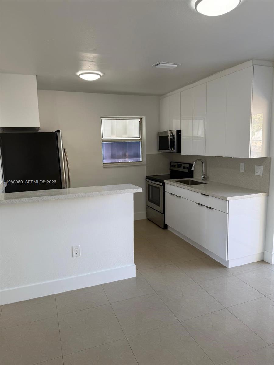 LOVELAND IND PARK - Residential Lease
