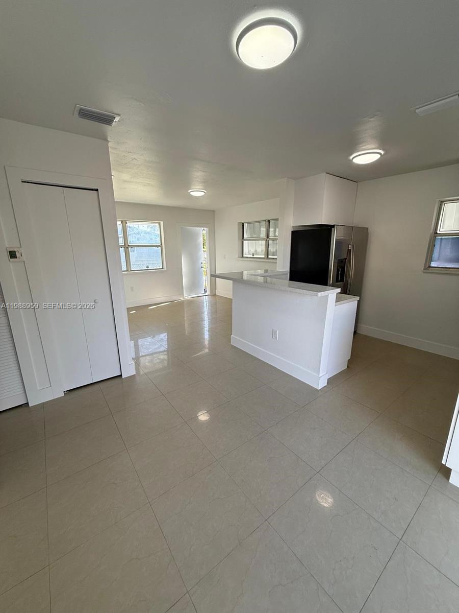 LOVELAND IND PARK - Residential Lease
