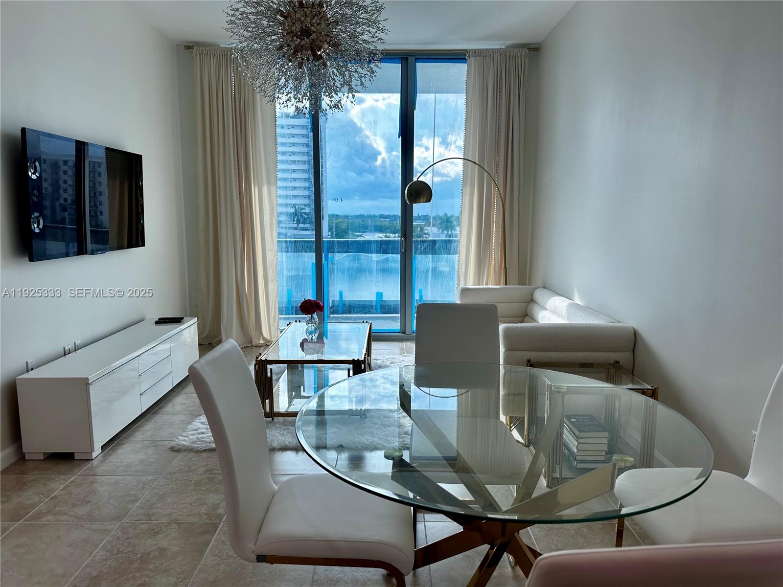 ELOQUENCE ON THE BAY COND - Residential Lease