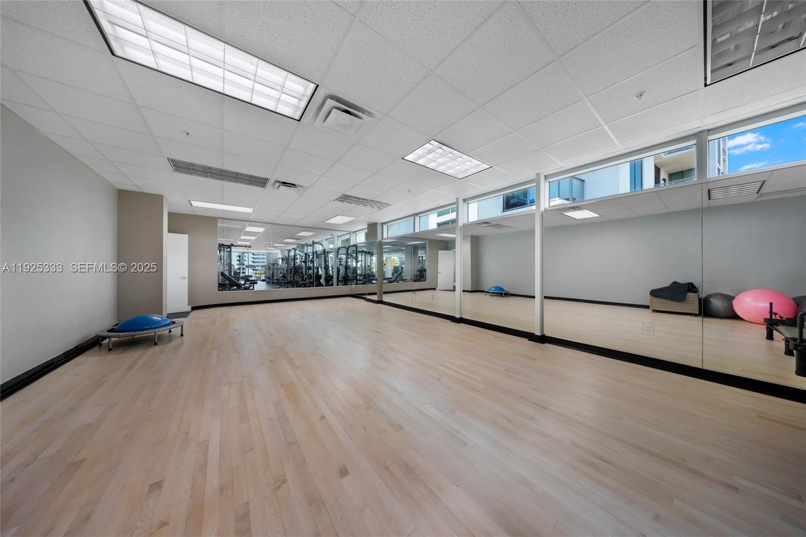 ELOQUENCE ON THE BAY COND - Residential Lease