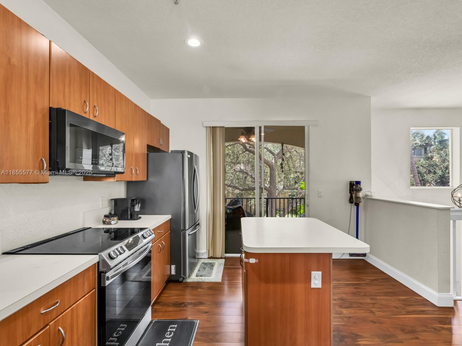 QUANTUM PARK TOWNHOMES - Residential