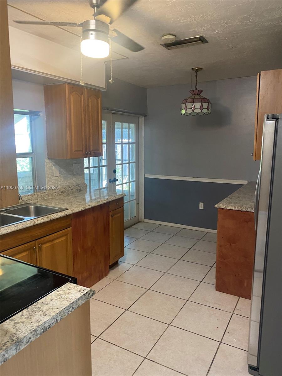 SUNRISE GOLF VILLAGE SEC - Residential