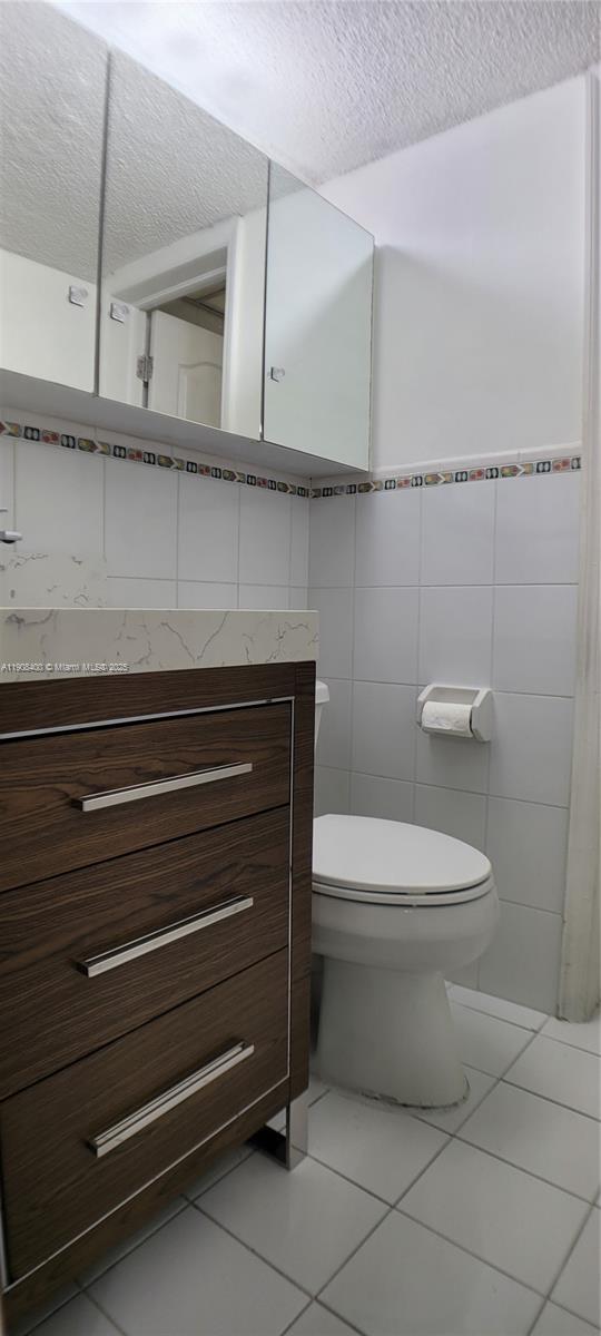 WESTCHESTER LUXURY CONDO - Residential