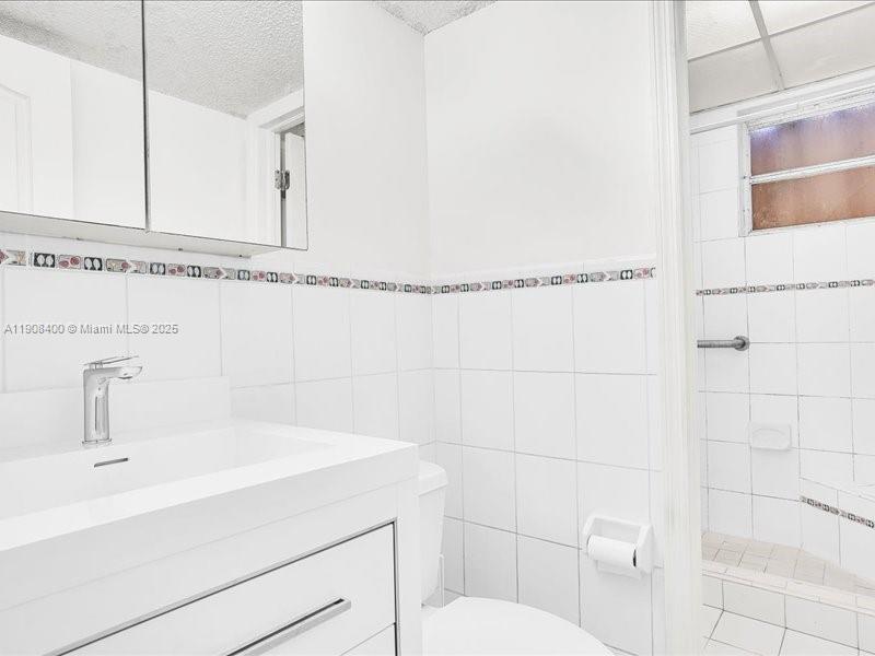 WESTCHESTER LUXURY CONDO - Residential