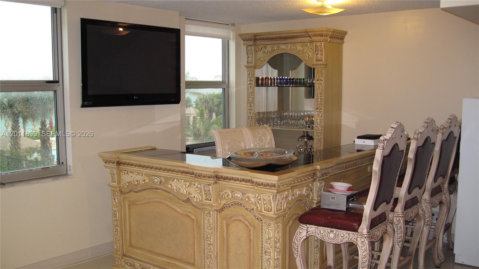 MALAGA TOWERS CONDO - Residential