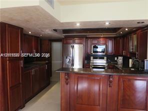 MALAGA TOWERS CONDO - Residential