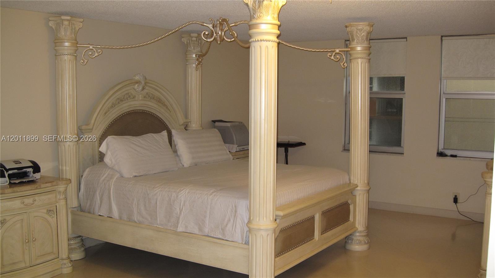 MALAGA TOWERS CONDO - Residential