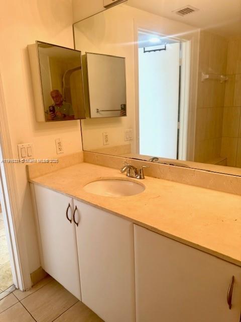 OPERA TOWER CONDO - Residential