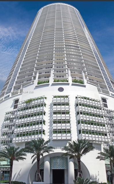 1750 N Bayshore Dr 2308