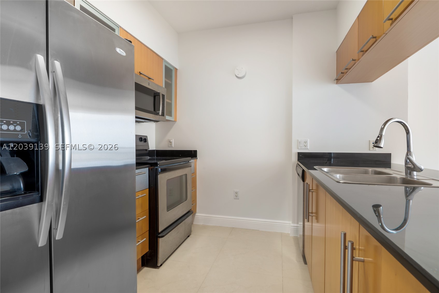 1750 N Bayshore Dr 4811