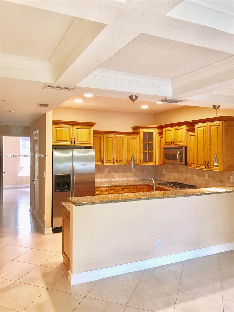 Waverly Place 2-19 D - Residential Lease