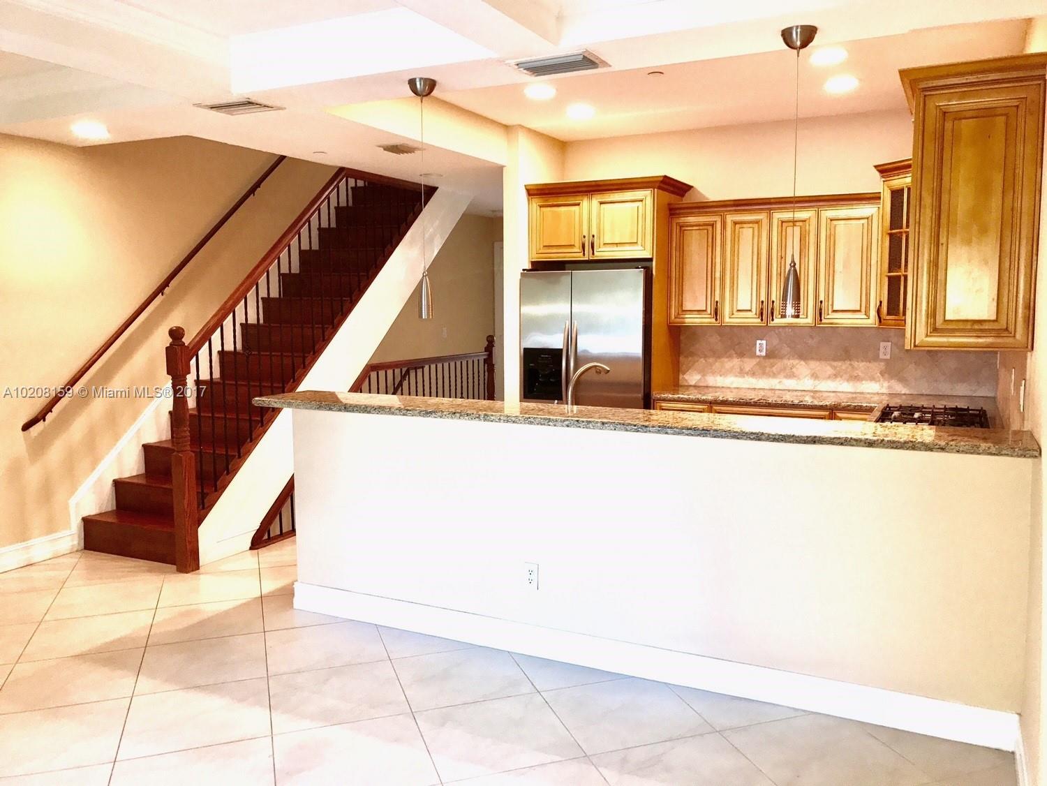 Waverly Place 2-19 D - Residential Lease