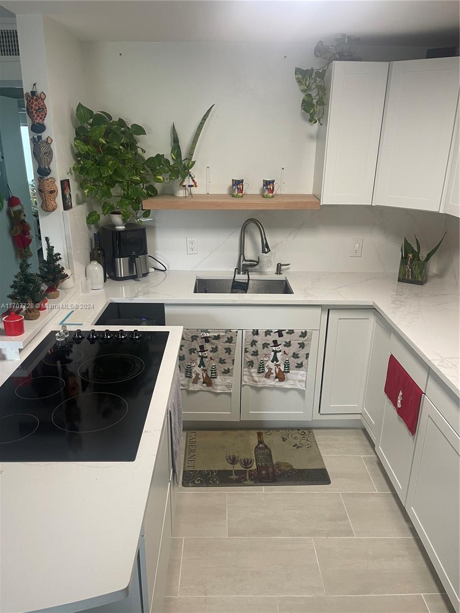 PRESCOTT J CONDO - Residential