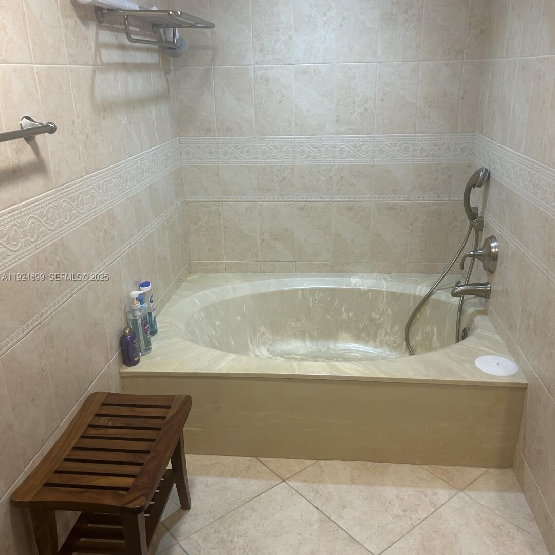 PILOT HOUSE CONDO - Residential