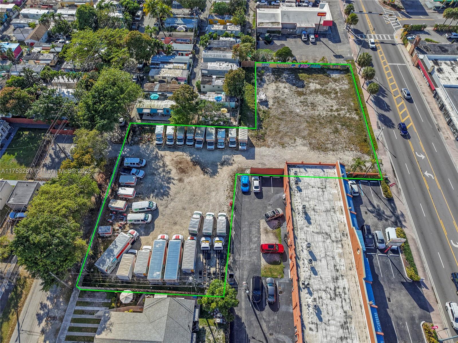 AMD PL OF TAMIAMI GROVES - Land