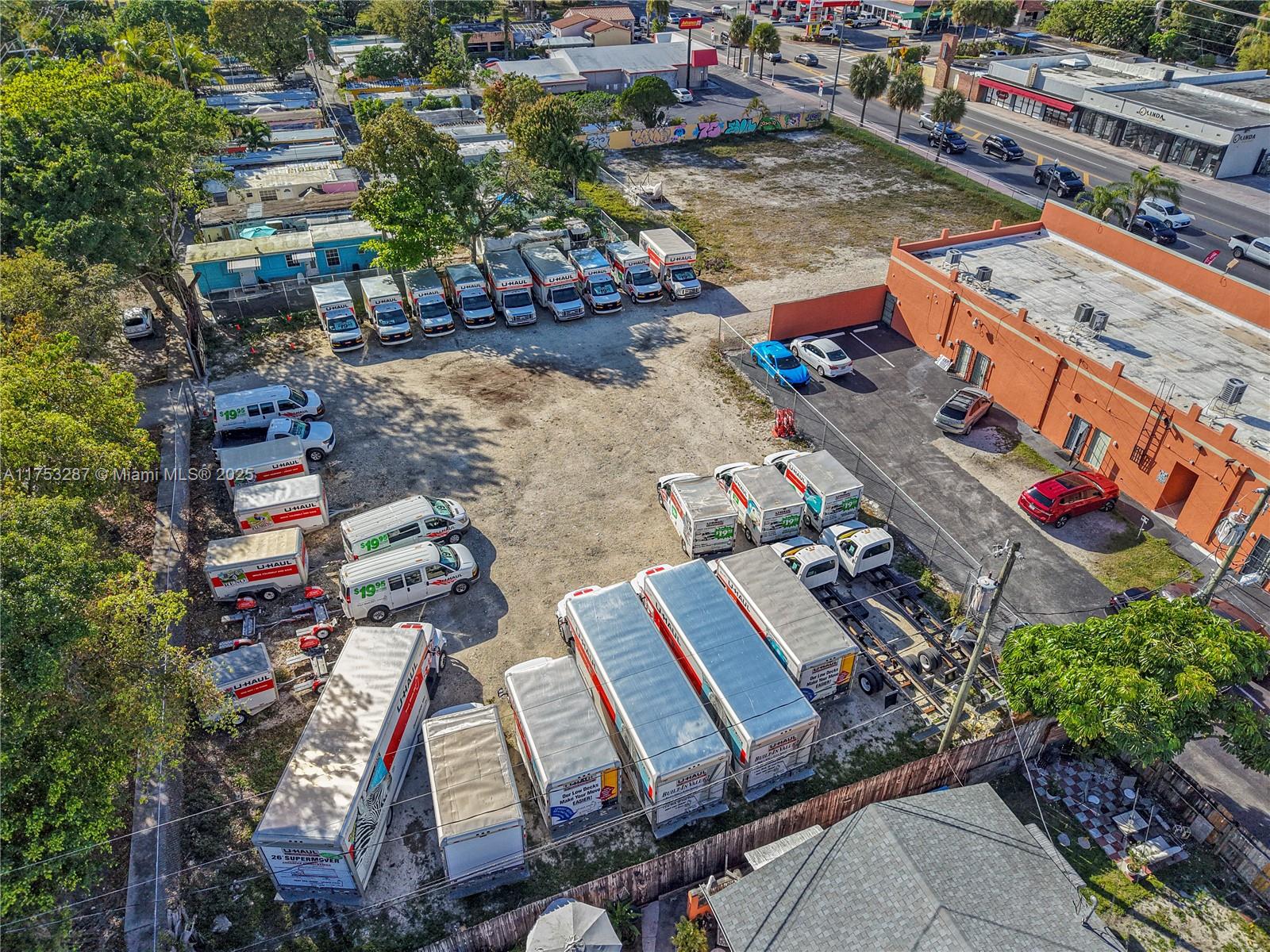 AMD PL OF TAMIAMI GROVES - Land
