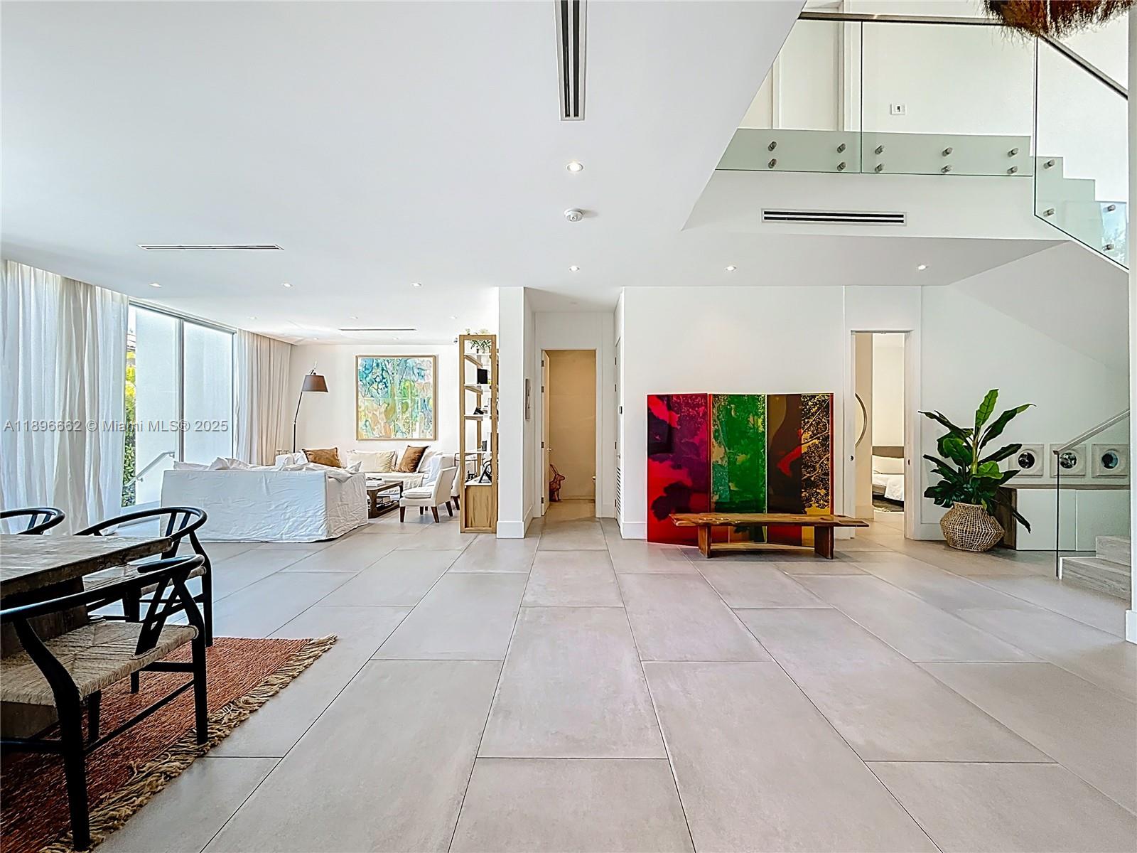 TROPICAL ISLE HOMES SUB - Residential