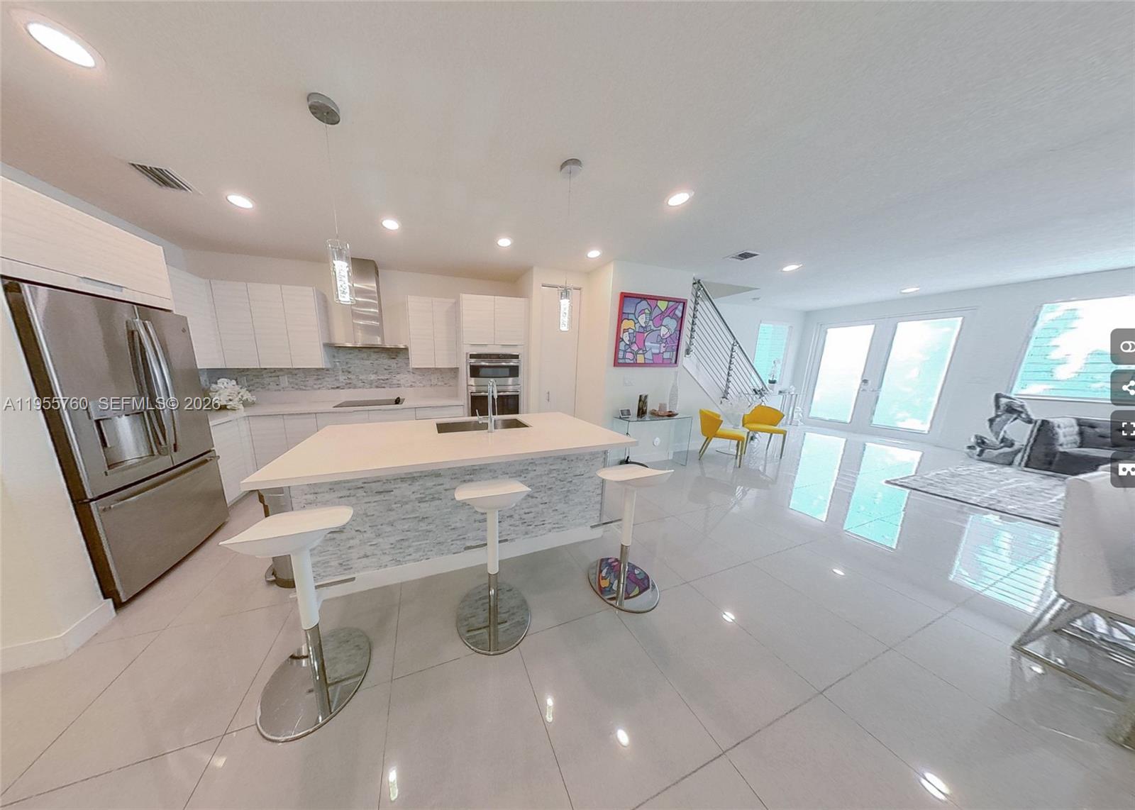 LANDMARK AT DORAL CENTRAL - Residential