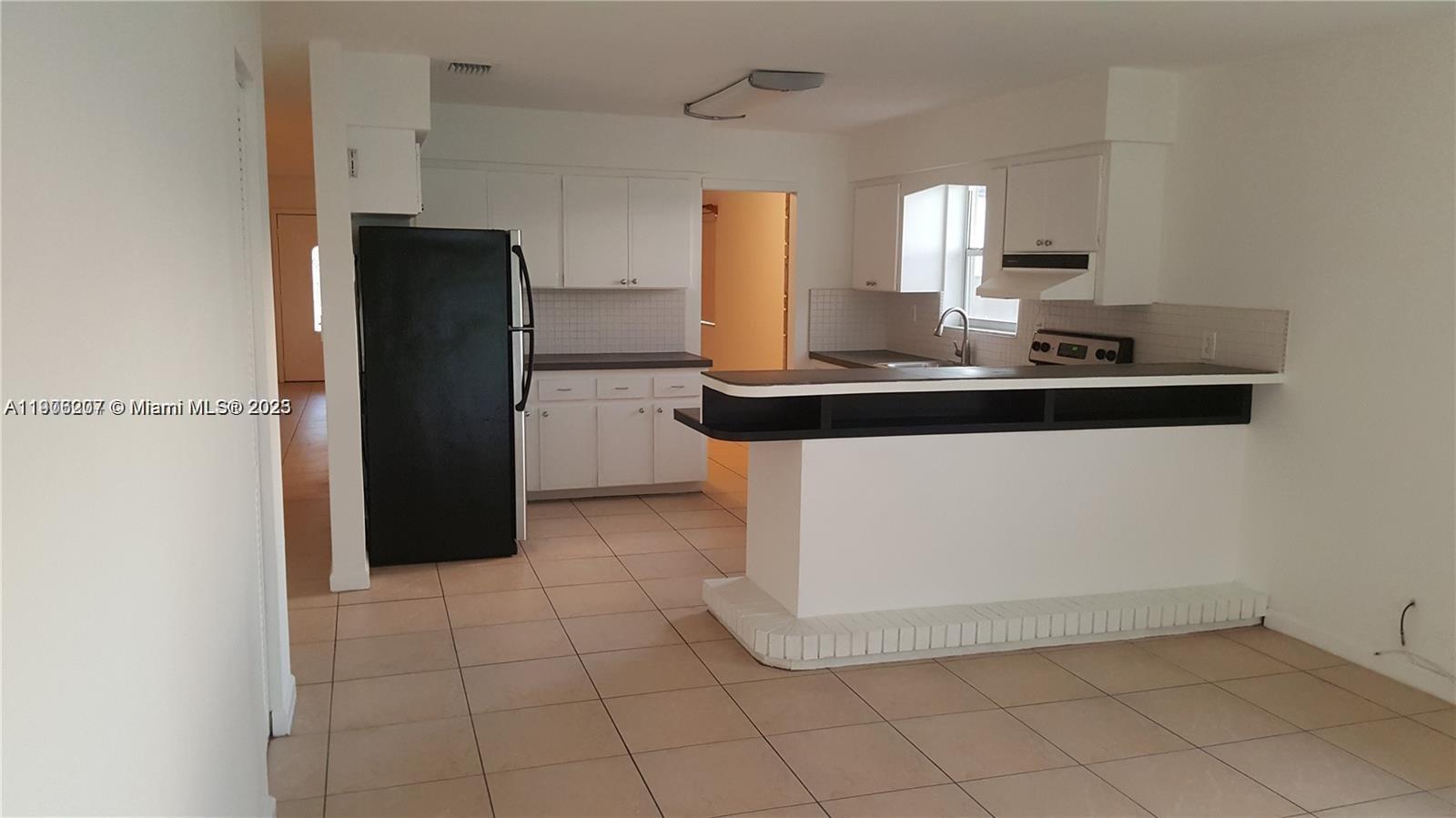 GRAPELAND HEIGHTS SEC 2 - Residential Lease