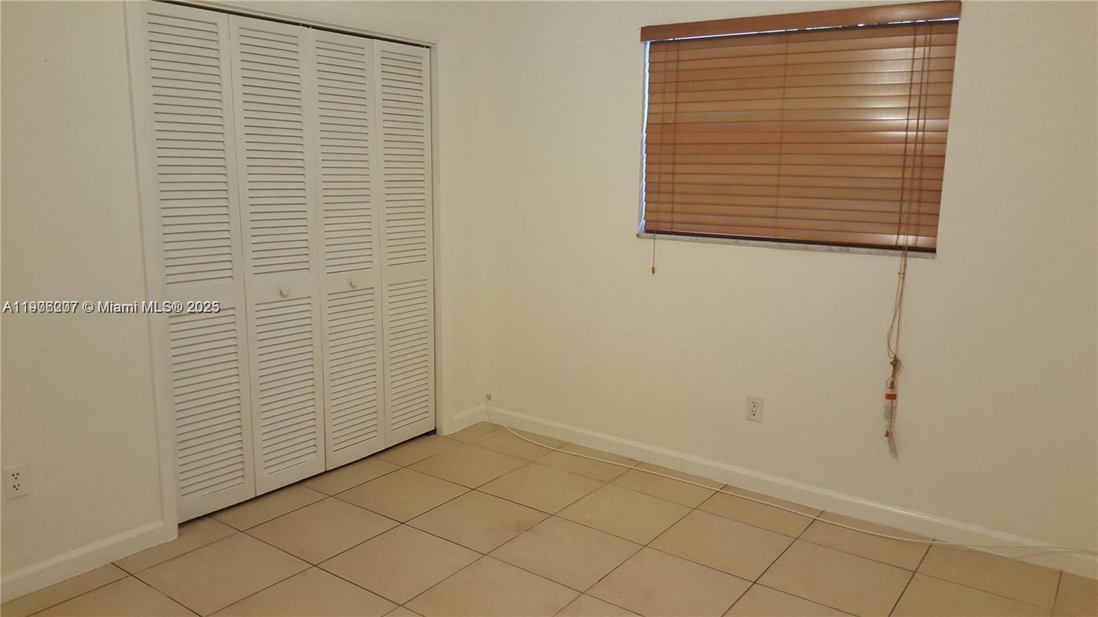 GRAPELAND HEIGHTS SEC 2 - Residential Lease